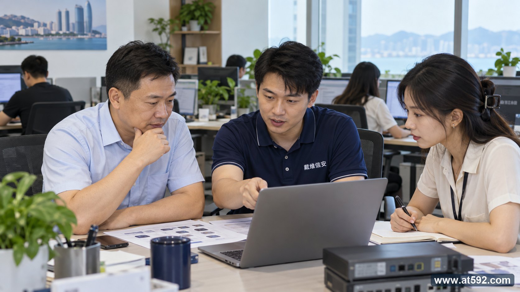 企业降本，不一定先裁员：把非核心工作交给专业团队，也是一个办法